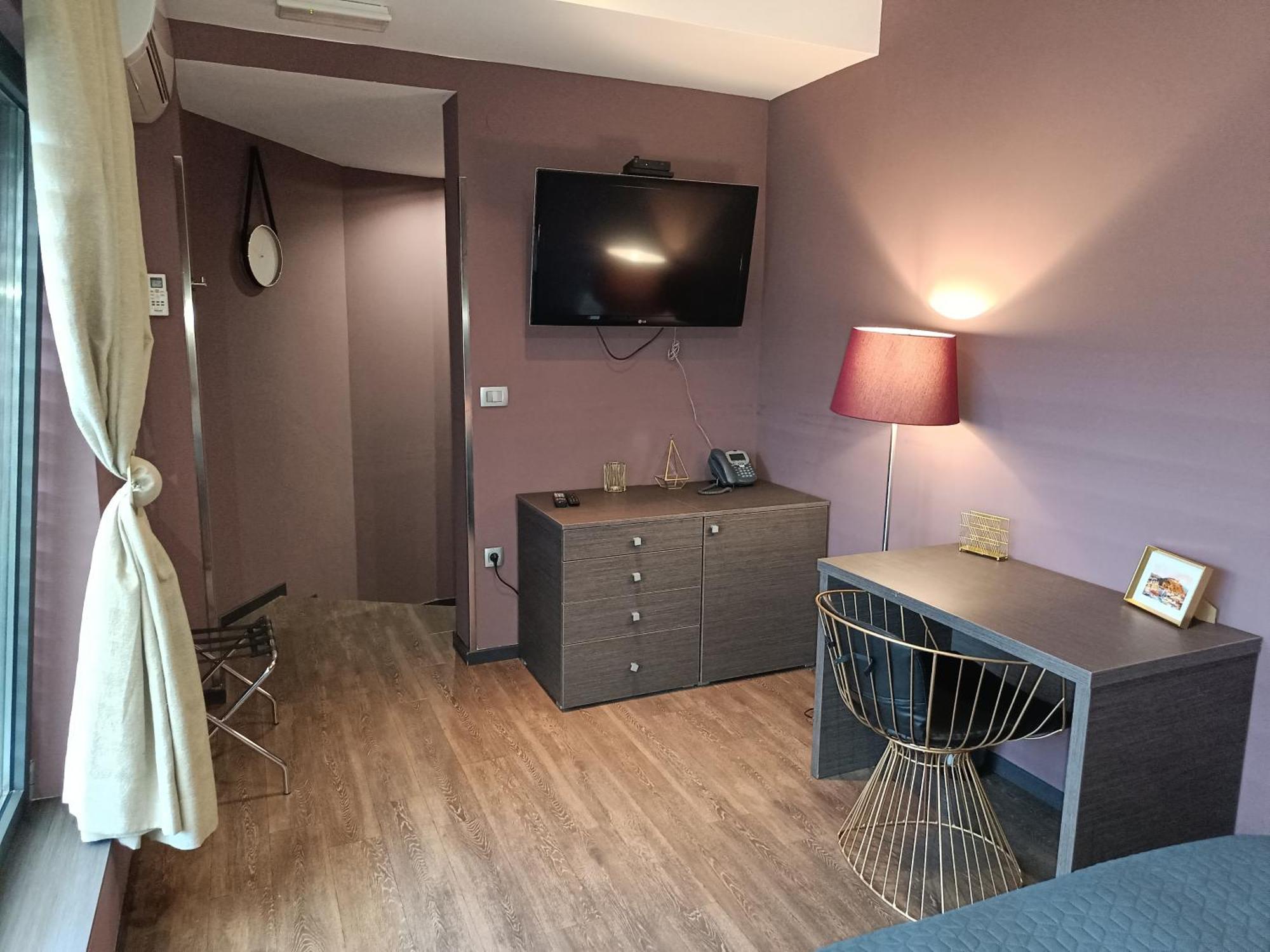 Apartma Nitro *